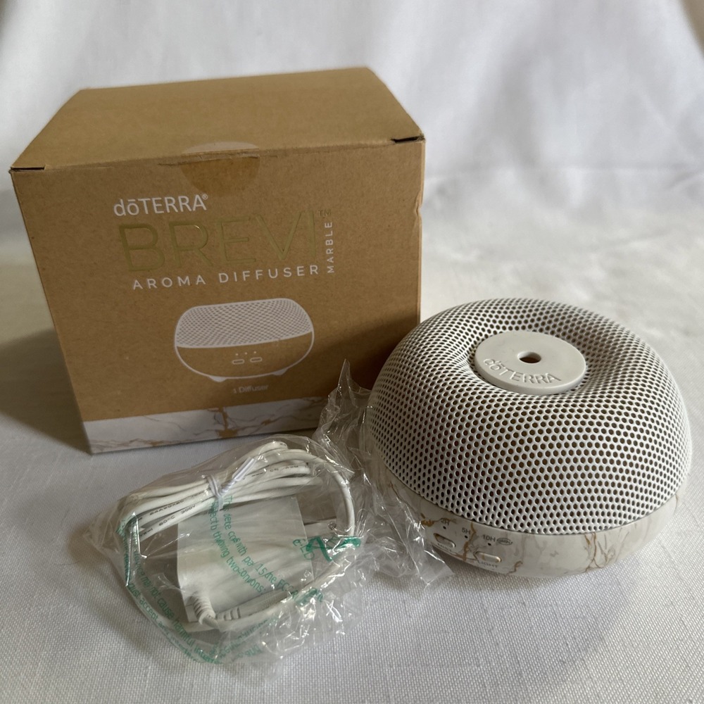 doTERRA Brevi Aroma Diffuser Walnut PZUA084 Open Box New "Marble" Color Changing